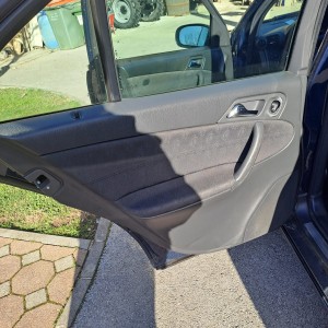 Prodajem Mercedes Benz c200 classic
