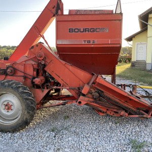 Bourgoin berač 2 reda vučeni
