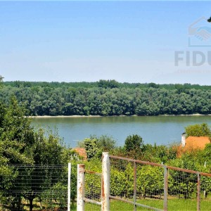 Zemljište za vikendicu površine 1248 m2 - Aljmaš