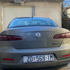 Alfa 159