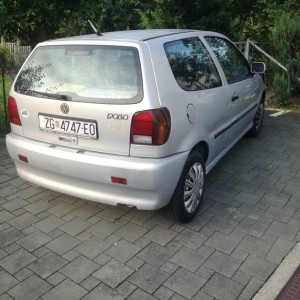 Prodajem automobil