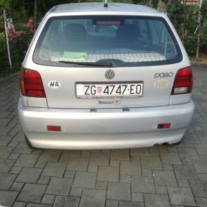 Prodajem automobil