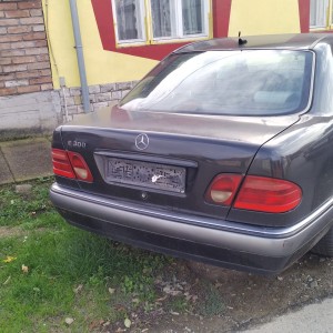Mercedes E klasa 3.0 D