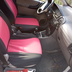 Prodaje auto