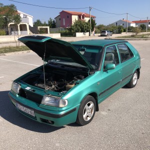 Prodajem skodu feliciju 1.3mpi