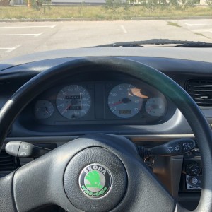 Prodajem skodu feliciju 1.3mpi