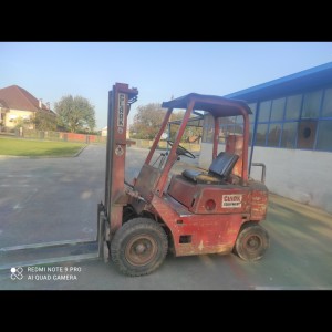 Prodajem Viljuškar Clark 1500 kg