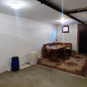 Obiteljska kuća s uređenom okućnicom - širi centar Osijeka