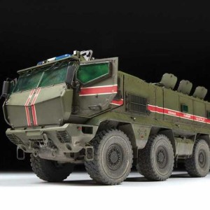 Maketa ruski oklopni kamion Typhoon 1/35 1:35 OKLOPNJAK