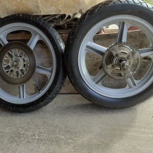 Prodajem Alu felge Par Hysoung 125 Cruiser II Cijena 87€