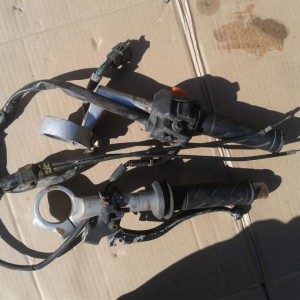 Prodajem Dijelove Jao Yamasaki 125 sportski Prednji teleskopi Cijena 27€