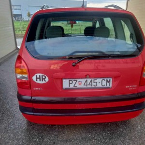 Prodaje auto