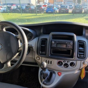 Opel Vivaro 1.9 CDTI, 5 sjedala i teretni prostor