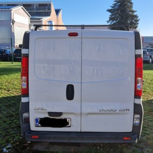 Opel Vivaro 1.9 CDTI, 5 sjedala i teretni prostor