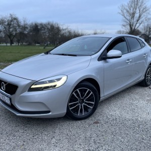 Volvo V40 D2 88kw FULL LED, Reg god dana