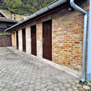 Vikendica s prostorom za proslave - Batina