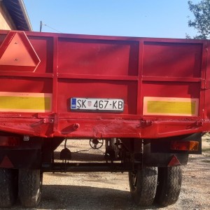 Prikolica zmaj sanducarka