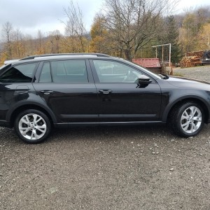 Škoda octavia combi 2.0 tdi scout