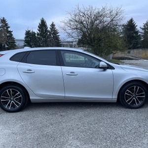 Volvo V40 D2 88kw FULL LED, Reg god dana
