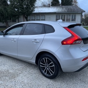 Volvo V40 D2 88kw FULL LED, Reg god dana