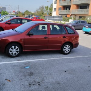 Prodajem škodu fabiu combi u solidnom stanju