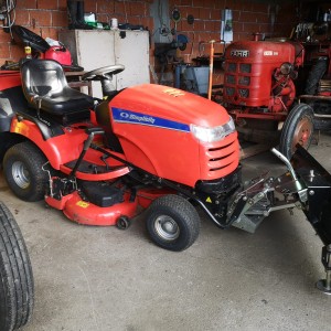 Traktor kosilica