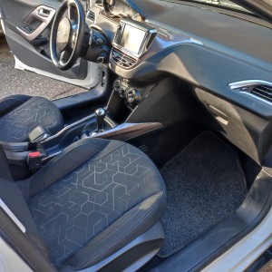 Peugeot 2008, 1.6 Hdi