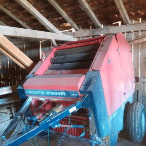 Rolo balirka Deutz fahr GP 520