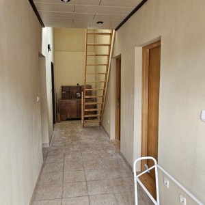 ZADAR, PETRČANE - Prostrana obiteljska kuća za adaptaciju