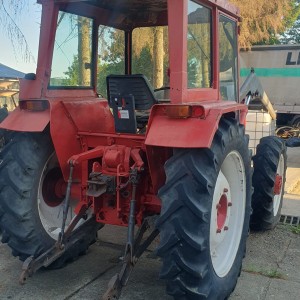 Traktor renault 551-4 sa utovarivacem