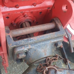 Traktor renault 551-4 sa utovarivacem