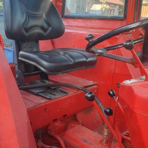 Traktor renault 551-4 sa utovarivacem