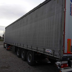 Kamion DAF i poluprikolica SCHMITZ CARGOBULL
