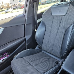 Audi A4 Avant S line• 2.0 tdi •automatik • full oprema • el. kuka •166tkm