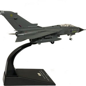 Metalni gotovi model maketa avion Panavia Tornado Diecast 1/100 1:100