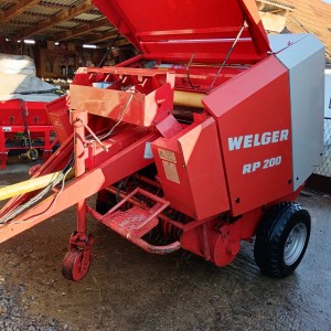Rolo balirka Welger Rp 200