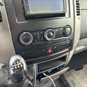 VUČNA SLUŽBA MERCEDES SPRINTER *B-kat* klima, kuka, vitlo