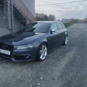 Audi A4 B8 2.0TDI S line