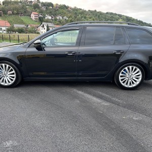 ŠKODA OCTAVIA Combi 2.0 TDI DSG