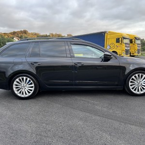 ŠKODA OCTAVIA Combi 2.0 TDI DSG