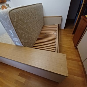 Krevet, anatomski madrac i relax podnice