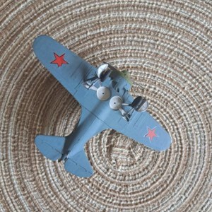 Maketa avion Polikarpov I-16 - GOTOVA MAKETA model