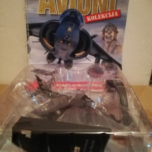 Metalni gotovi model maketa avion Harrier Diecast