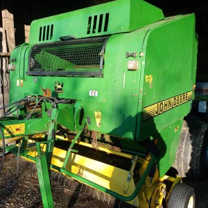 Rolo balirka Welger, John Deere