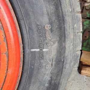 Kotači 8.25-20"