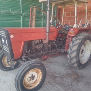 Traktor štore 502