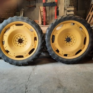 Kotači za Međurednu obradu John Deere 44"