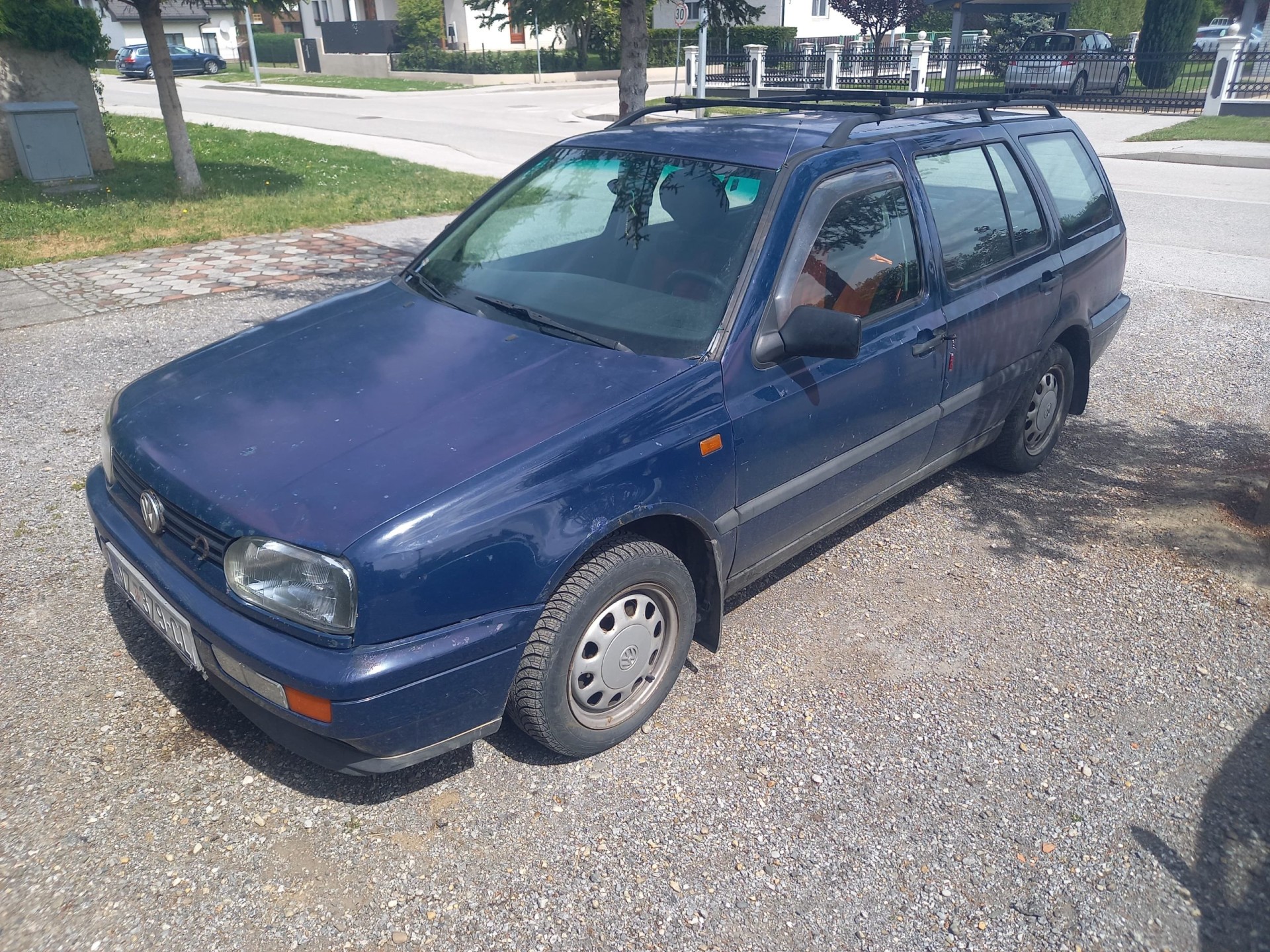 Prodajem Golf Diesel TD - 1.9 karavan (cijena po dogovoru)