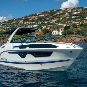 BAYLINER CIERA 8 NOVO PLOVILO SA KABINOM MOTOR MERCRUISER 250MPI