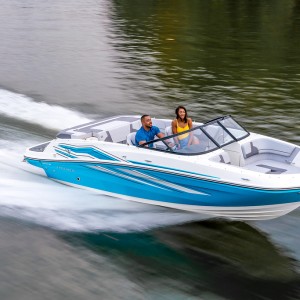 BAYLINER VR5 NOVO PLOVILO-GLISER BOWRIDER BEZ KABINE RASPRODAJA SA LAGERA-MERCRUISER MOTOR